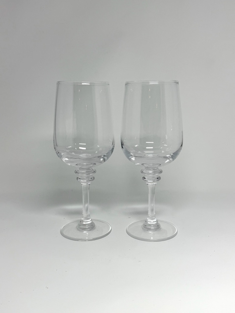Set of 2 Pottery Barn Claro Stemmed Wine Glasses Goblets
